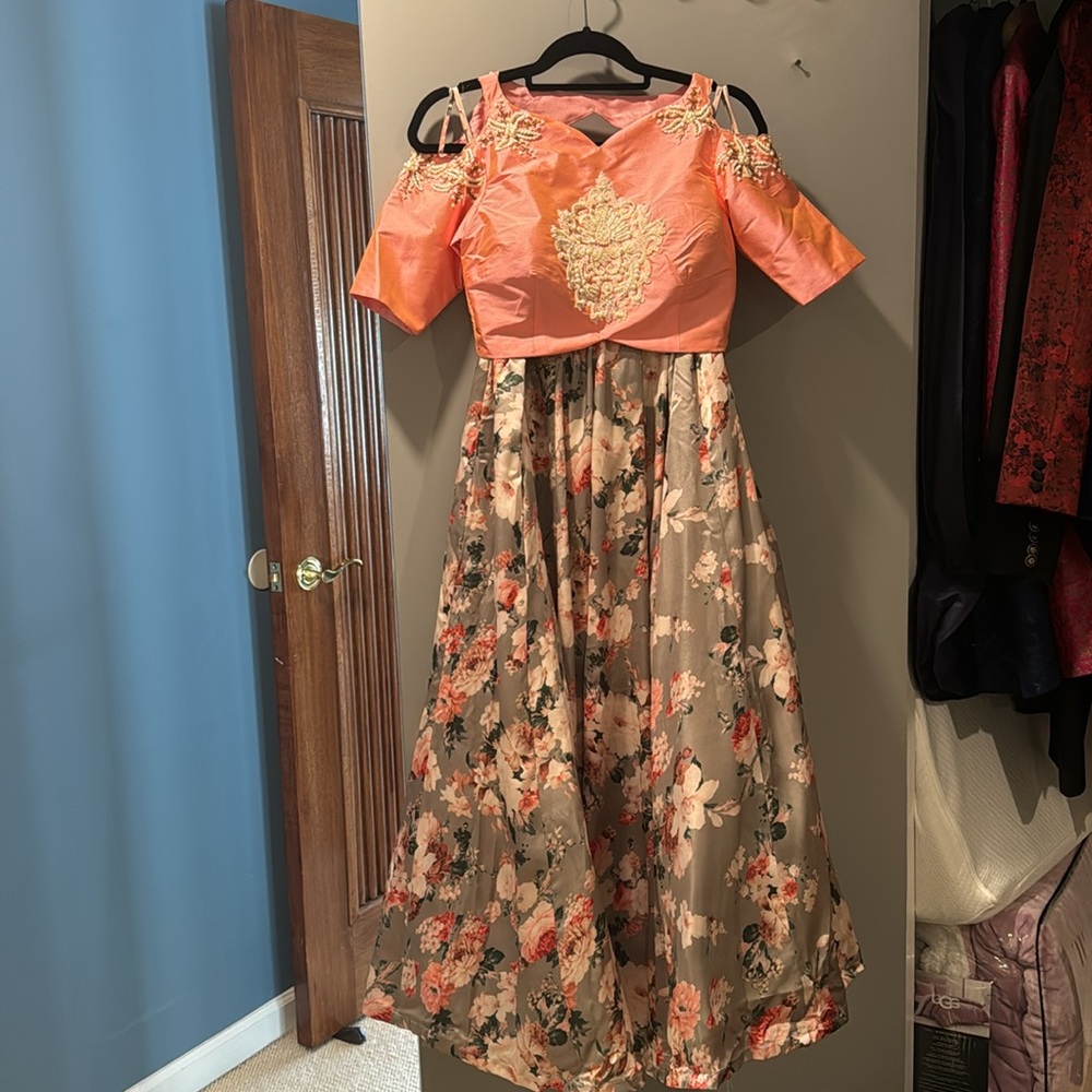 Cold shoulder crop top skirt set. Worn once